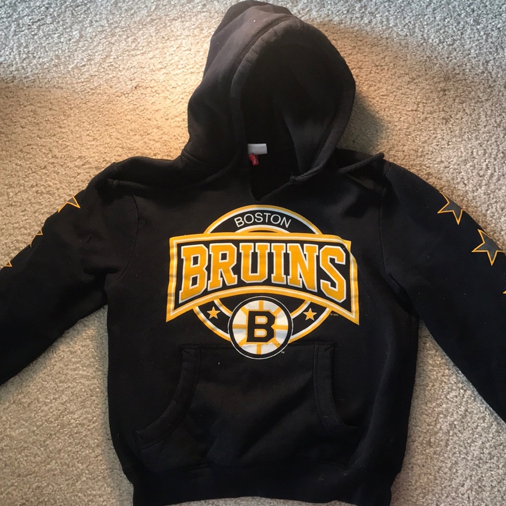 Bruins sweatshirt